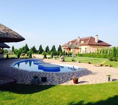 Maetok Country Club Ξενοδοχείο Petrovo Εξωτερικό φωτογραφία
